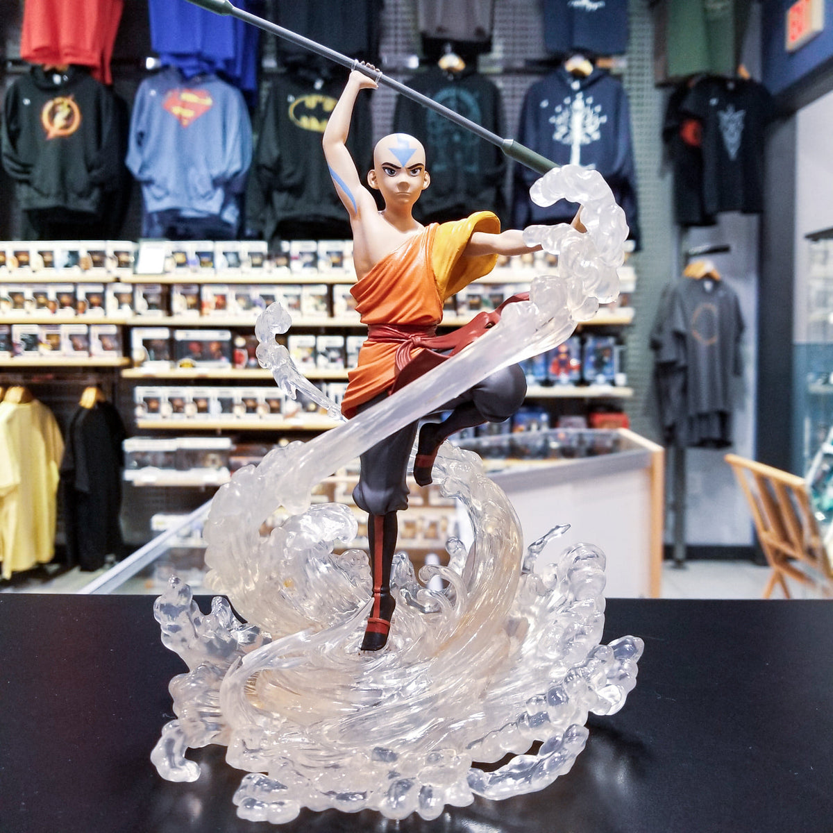Diamond Select Avatar Gallery Aang PVC Statue 並行輸入品 