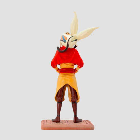 Aang Avatar  Super Figure Collection Statue