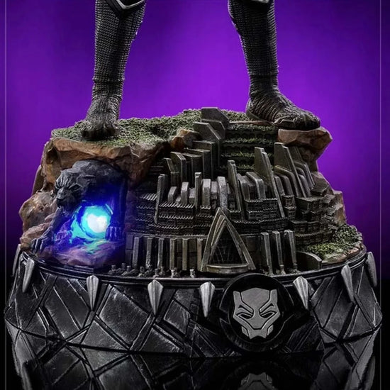 Black Panther (The Infinity Saga) Marvel 1:10 Deluxe Scale Statue