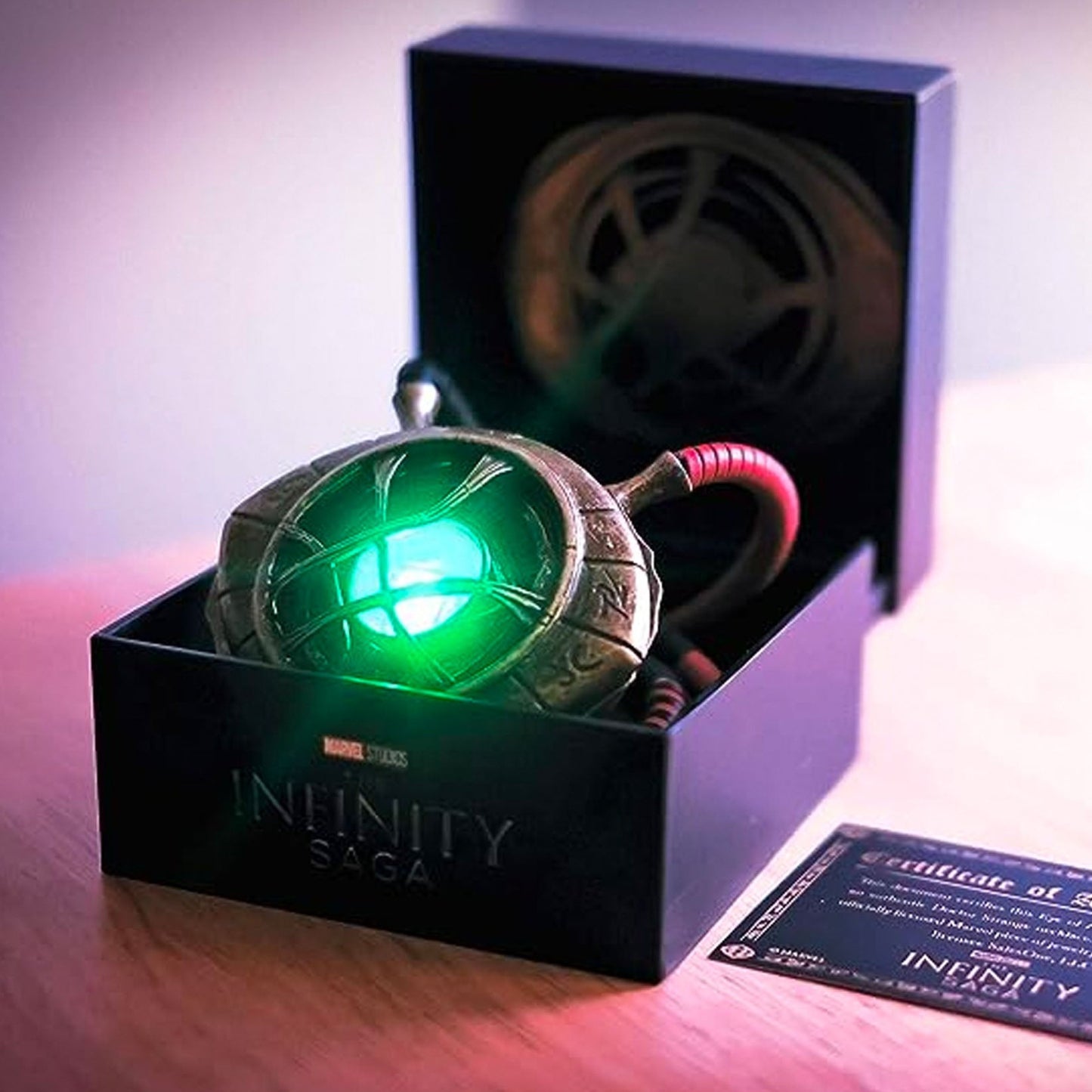 Eye of Agamotto (Doctor Strange) Marvel Collector's Edition Light-Up Prop Replica Amulet