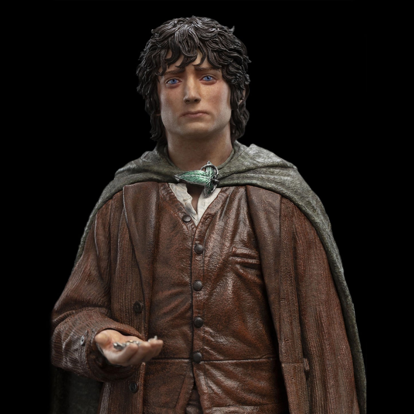 Frodo Baggins, Ringbearer (Lord of the Rings) 1:6 Scale Statue by Weta Workshop