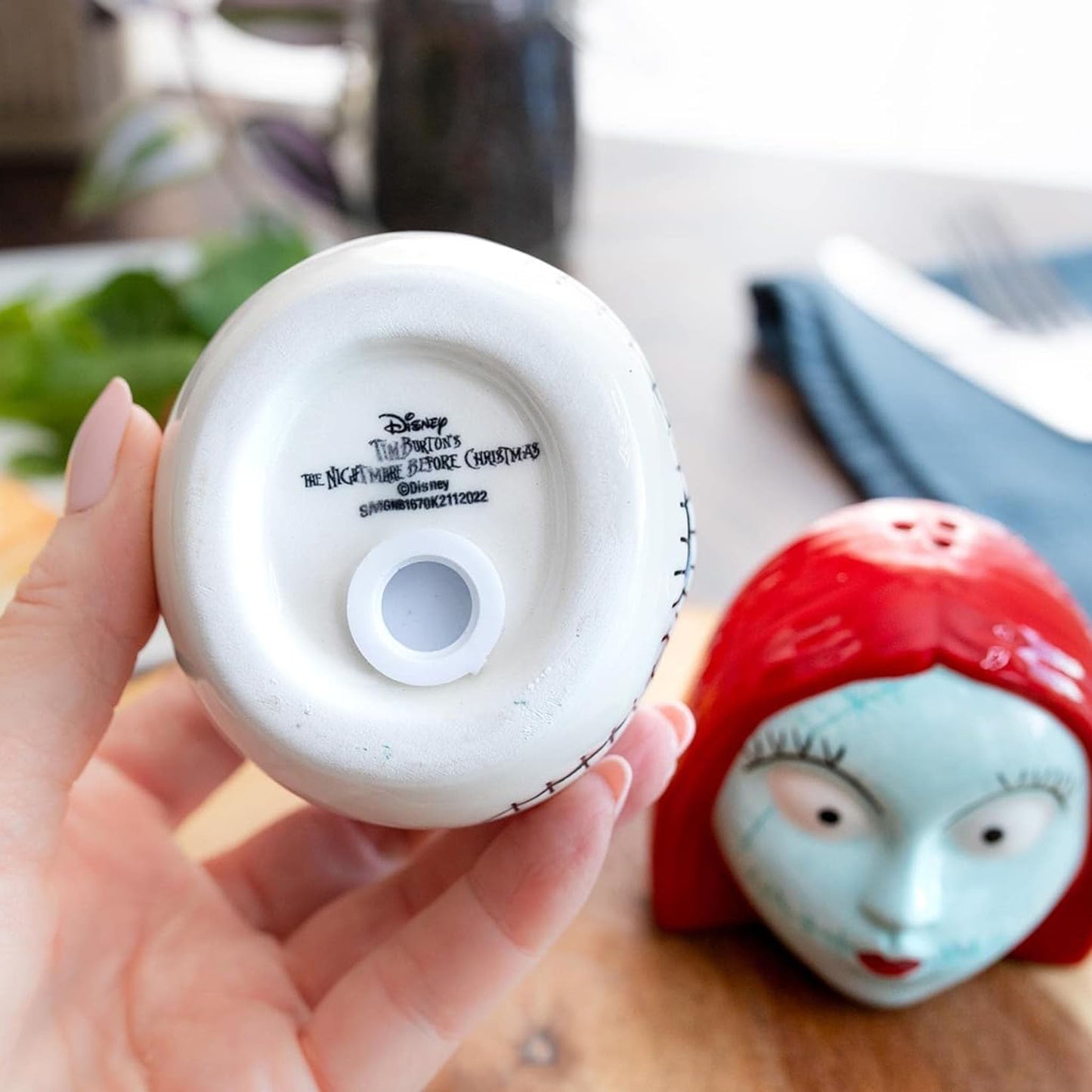 Jack & Sally Heads (Nightmare Before Christmas) Disney Ceramic Salt & Pepper Shaker Set