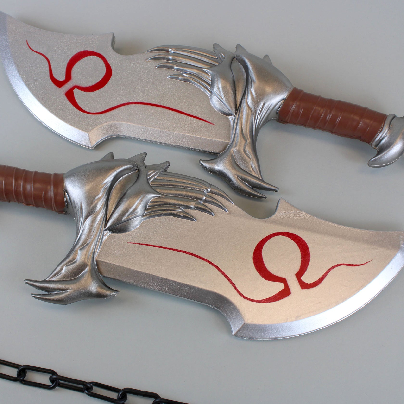 God of War Blades of Chaos Foam Replica – Collector's Outpost