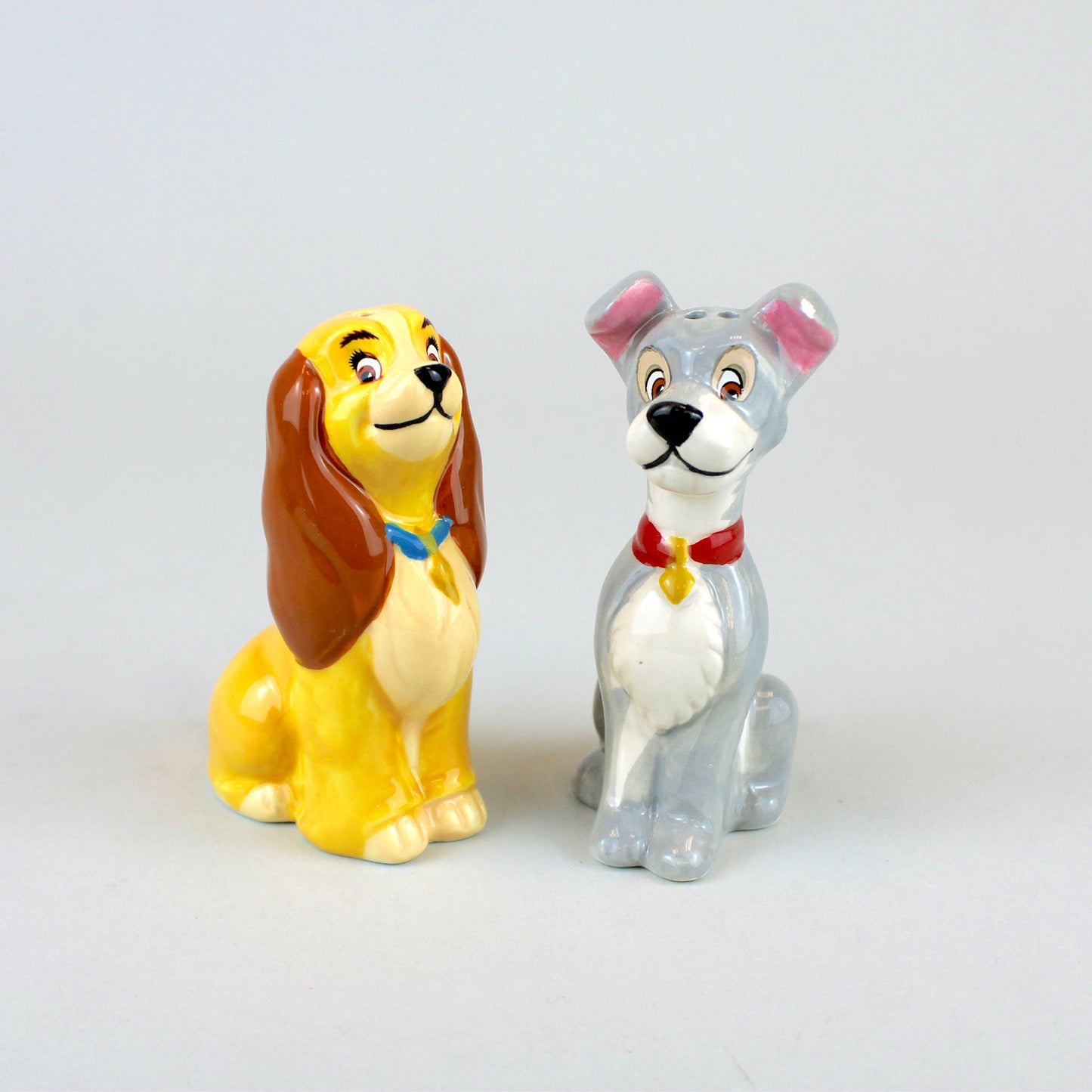 Load image into Gallery viewer, Lady and the Tramp (Disney) Ceramic Salt &amp;amp; Pepper Shaker Set
