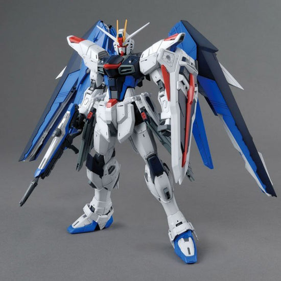 MG 1/100 Freedom Gundam v2.0 Gunpla Kit
