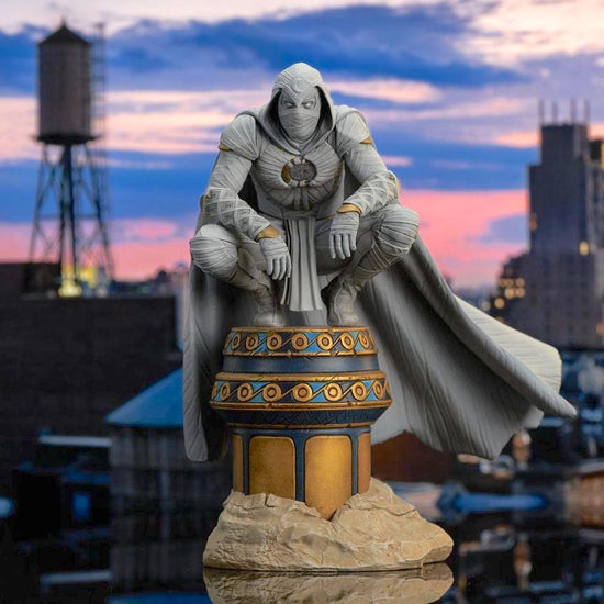 Load image into Gallery viewer, Moon Knight (Marvel) Gallery Statue
