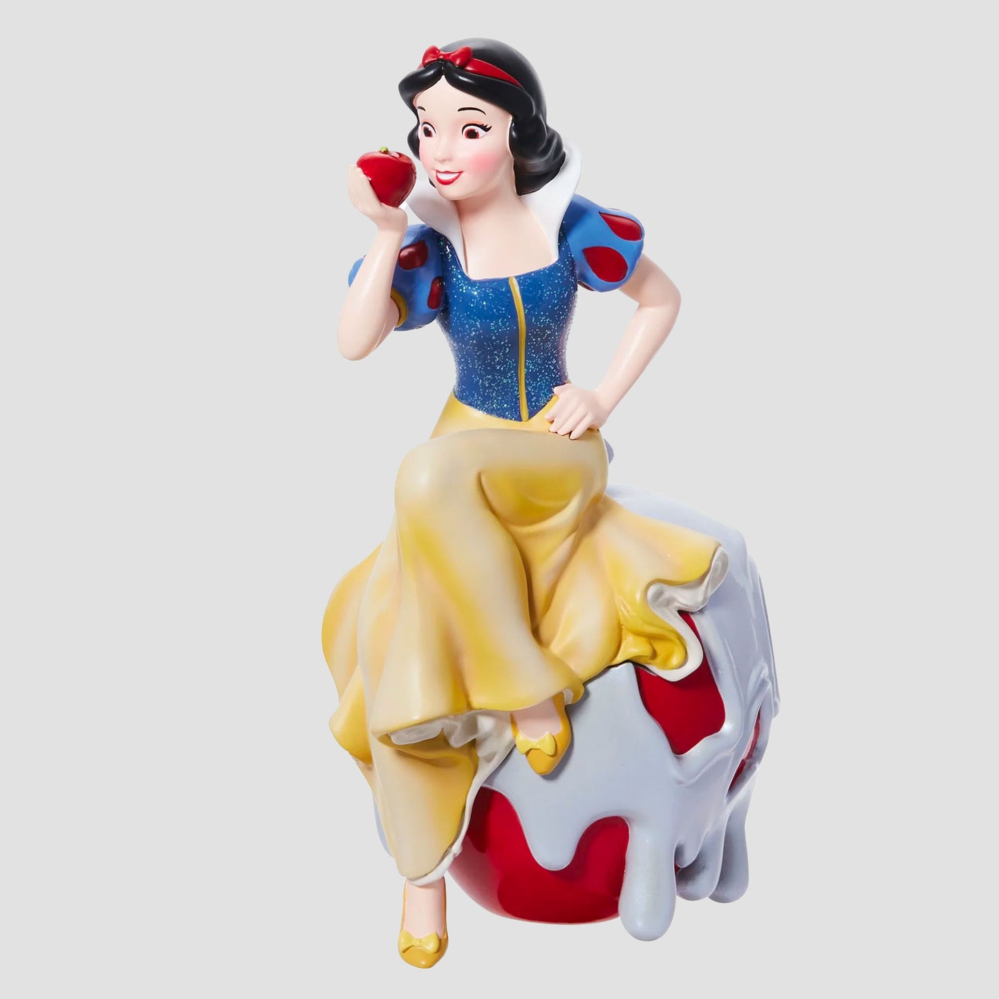 Snow White on Poison Apple (Disney 100) Showcase Collection Statue