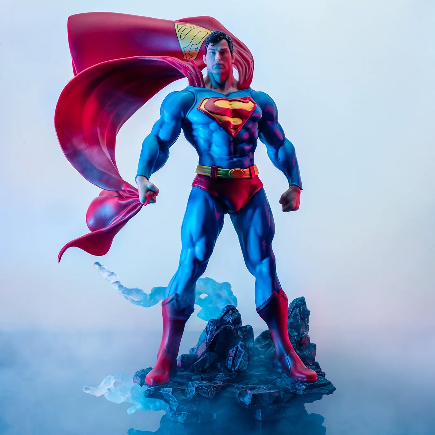 Superman DC Heroes 1/8 Statue