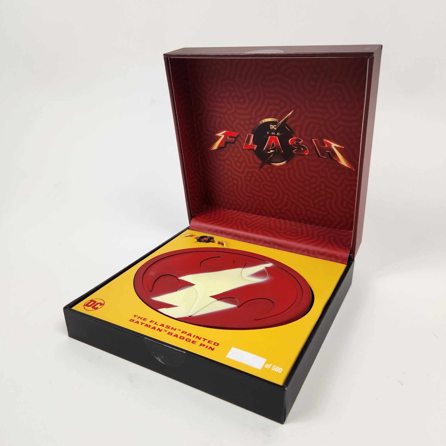 The Flash DC Comics  Painted Batman Badge Limited Edition Boxed Pin