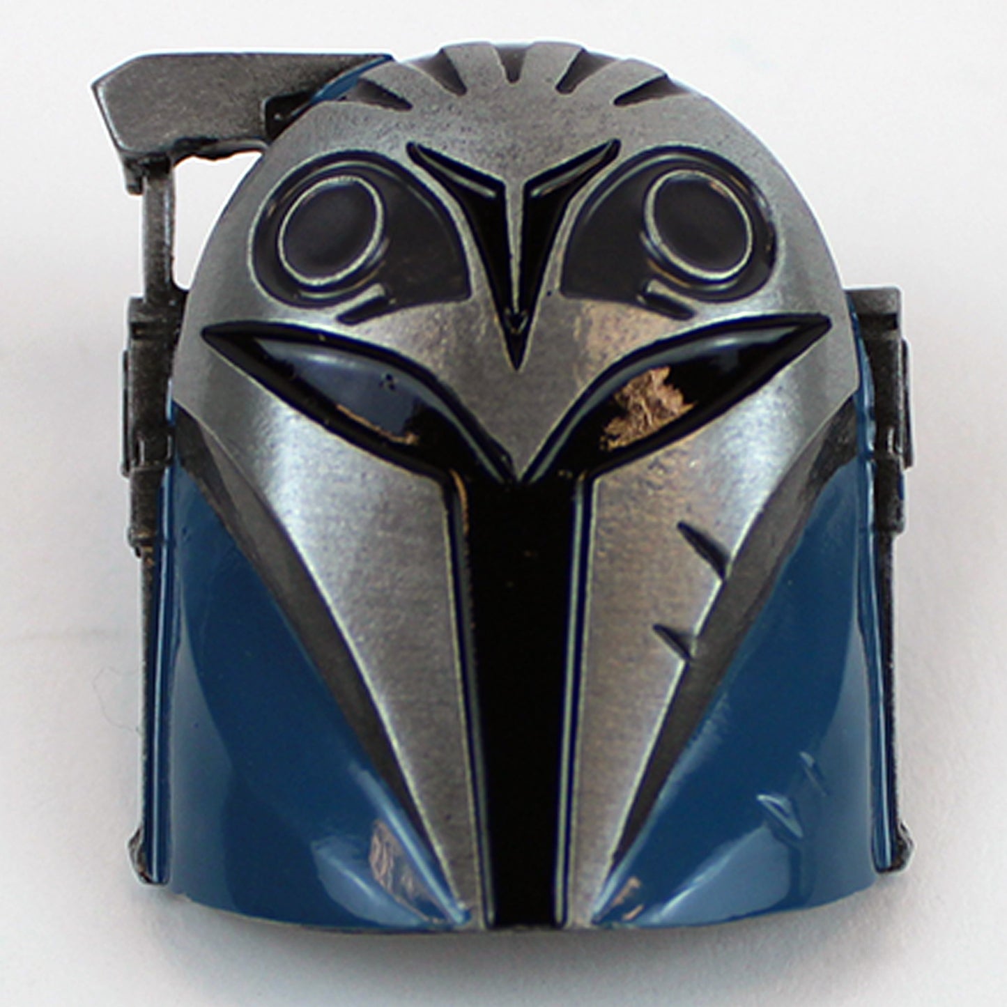 The Mandalorian 3D Helmet Star Wars Pin Set