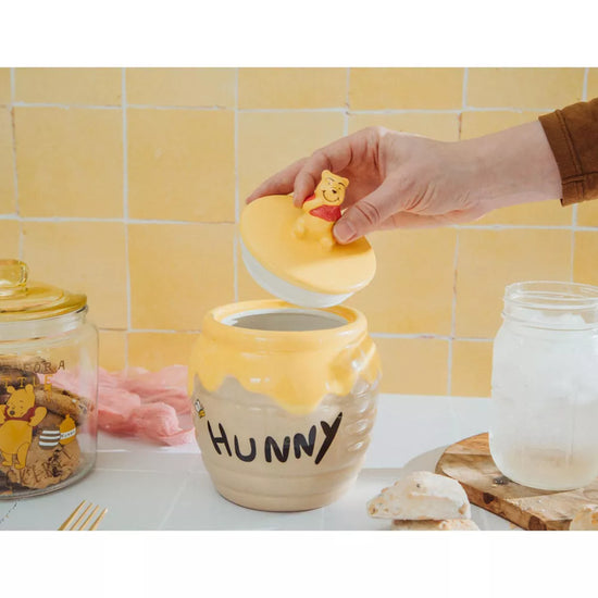 Whinne the Pooh Hunny Pot Ceramic Snack Jar