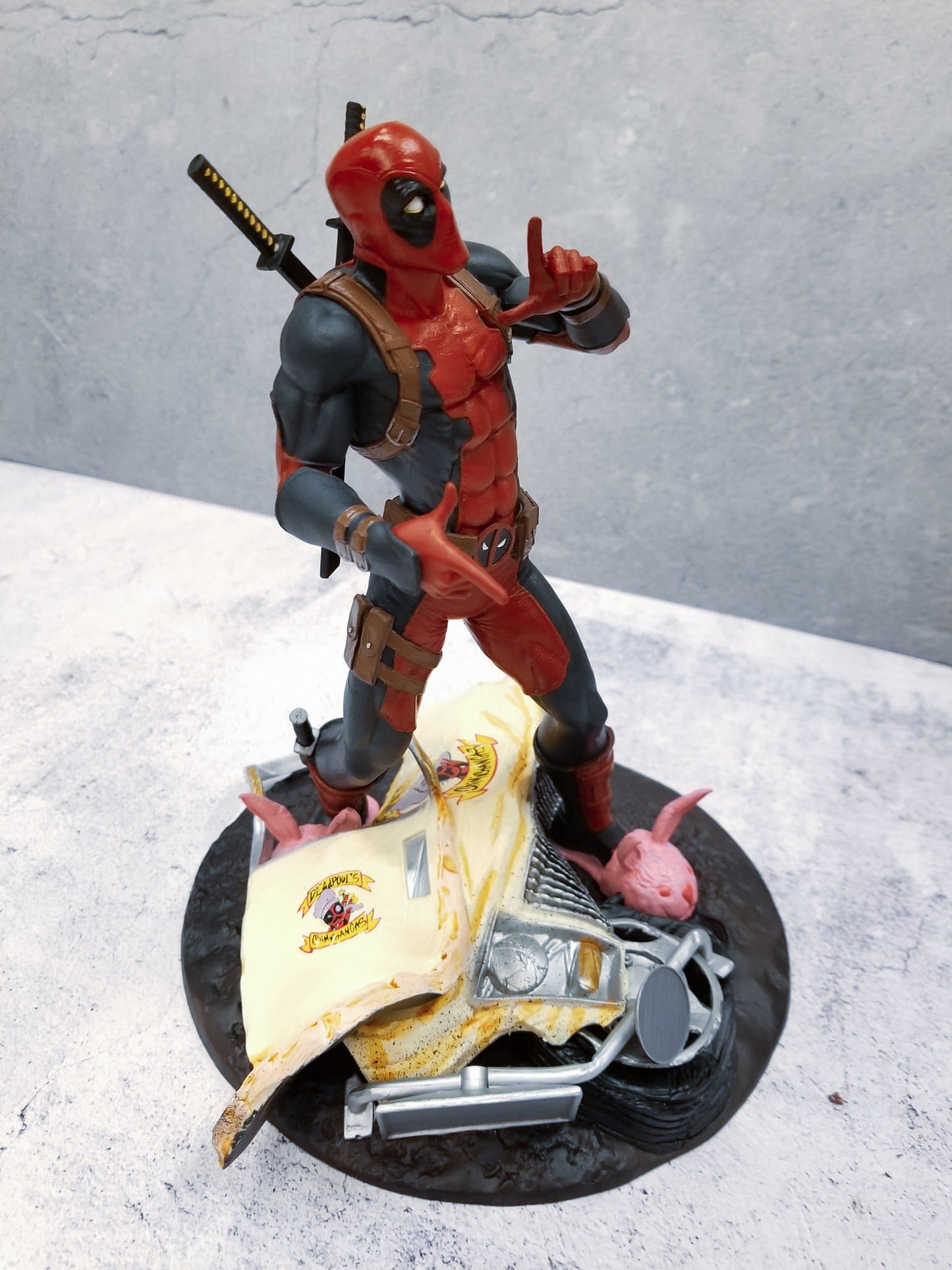 Load image into Gallery viewer, Deadpool Gallery Statue Taco Truck
