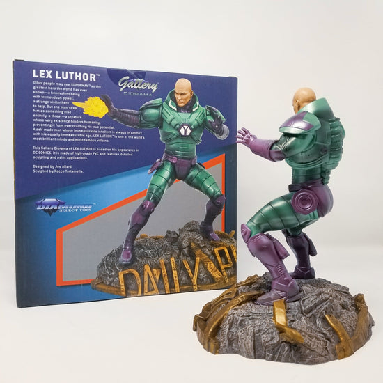 Lex Luthor DC Gallery Statue Destroy Superman!  A Diamond Select Toys release! Lex Luthor dons his powerful armor to take on Superman in this DC Comics-inspired Gallery Diorama!  Raising his hand to fire a Kryptonite-fueled blast, this Lex Luthor sculpture measures approximately 9 inches tall.