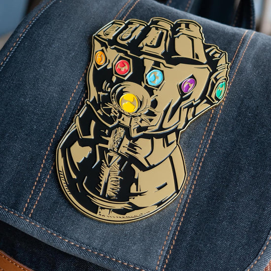 Load image into Gallery viewer, Thanos Infinity Gauntlet Magnetic Pin 6&amp;quot;
