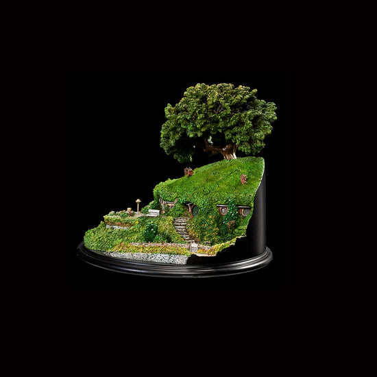 Lord of the Rings Bag End Hobbit Hole Deluxe Statue by Weta Workshop