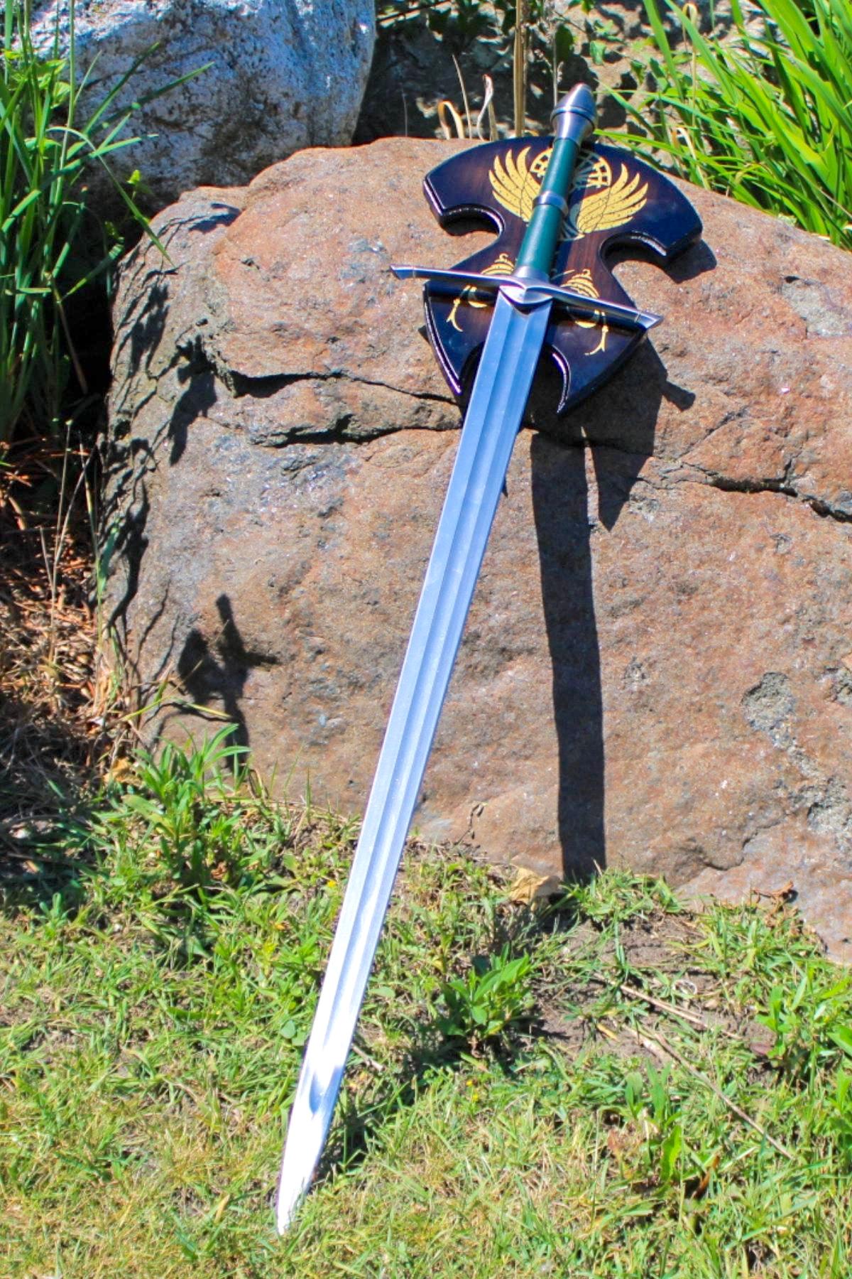 Load image into Gallery viewer, Aragorn Strider Lord of the Rings Sword Metal Replica
