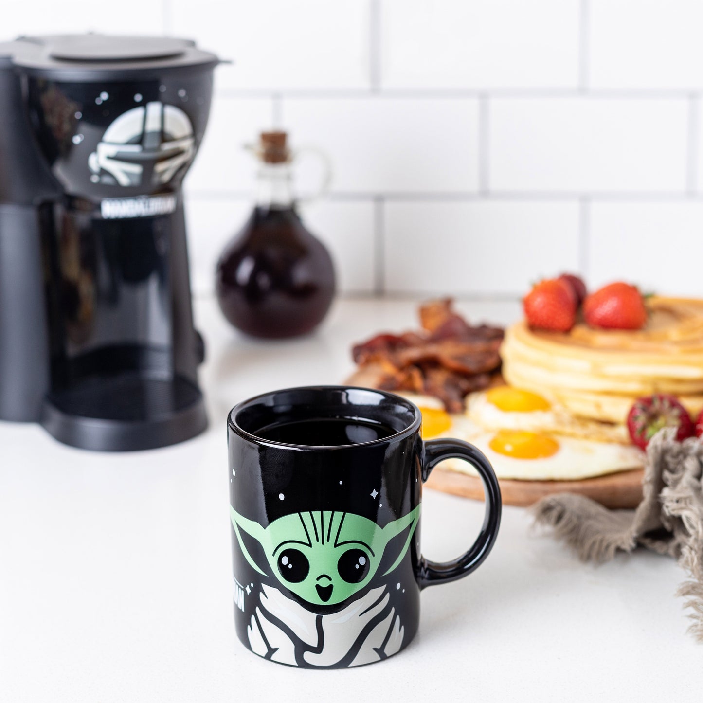 The Mandalorian and Grogu (Star Wars) Single Cup Coffee Maker with Mug –  Collector's Outpost