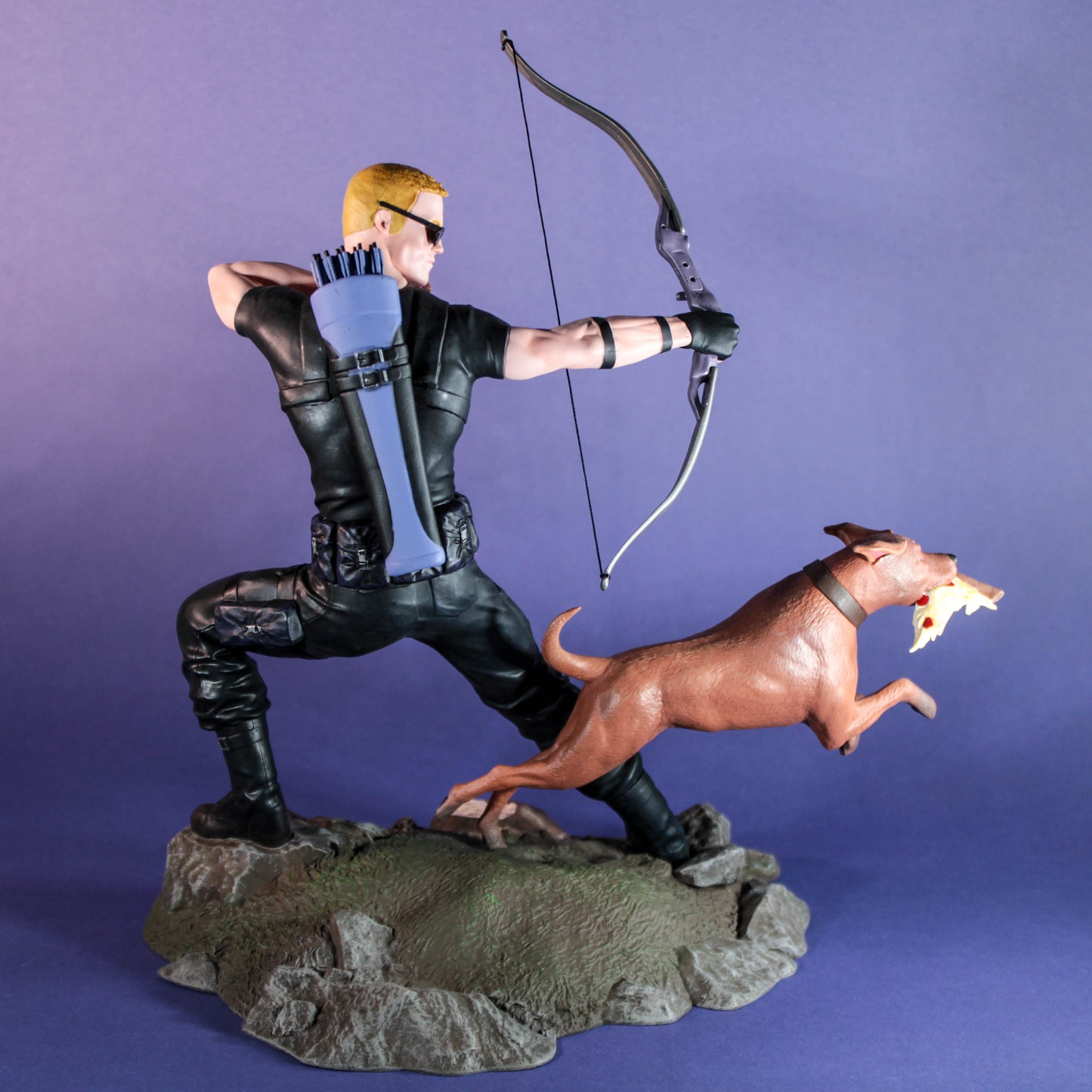 Hawkeye and Pizza Dog (Comic Ver.) Marvel Gallery Statue