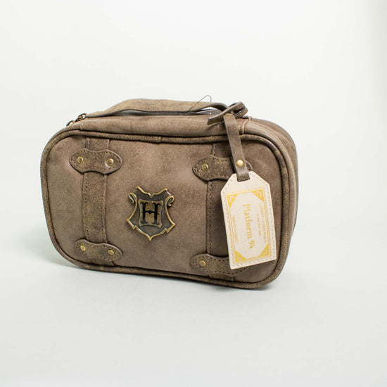 Hogwarts Trunk (Harry Potter) Zipper Travel Pouch