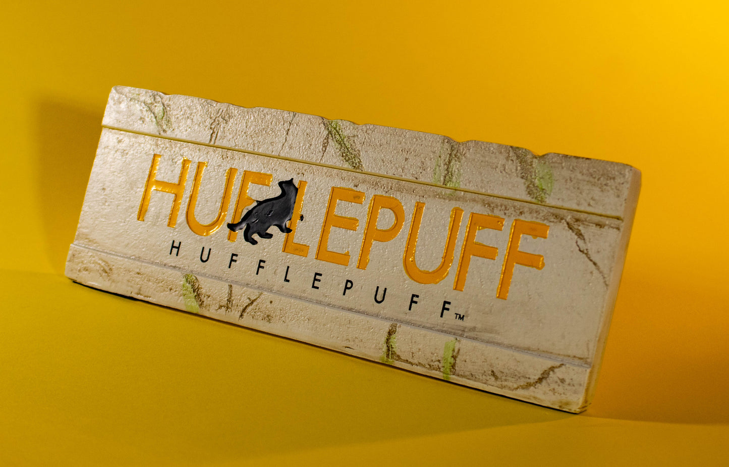Load image into Gallery viewer, Hufflepuff Harry Potter Desk Sign

