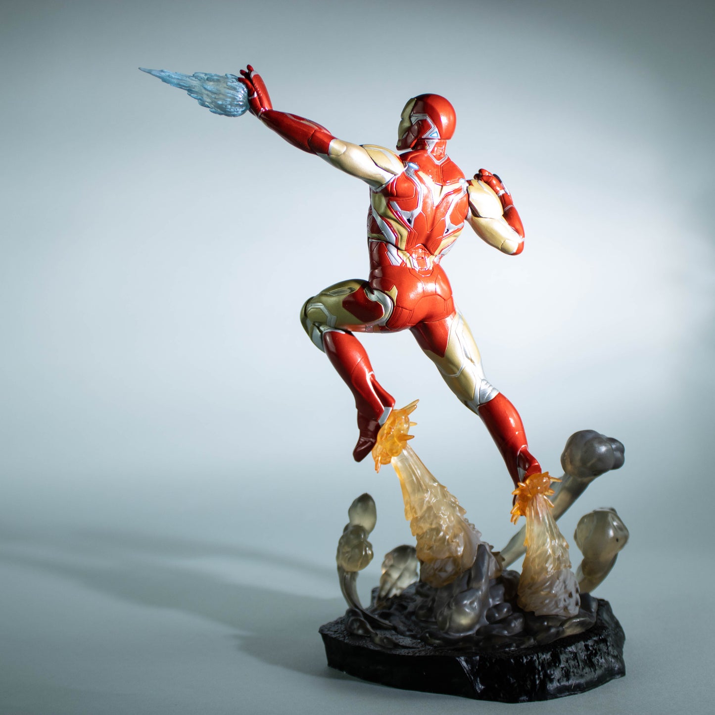 Iron Man Gallery Statue Endgame MK 85