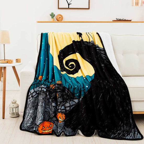 Jack & Sally (The Nightmare Before Christmas) Oversized Sherpa Backed Throw Blanket