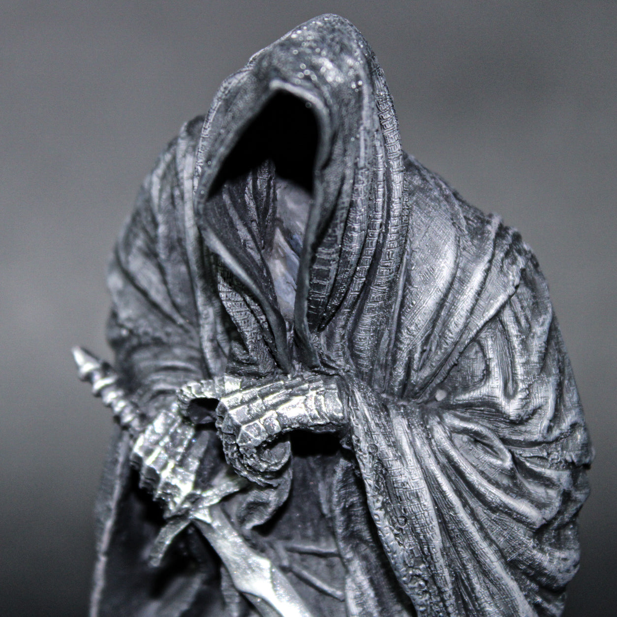 Load image into Gallery viewer, Ringwraith Lord of the Rings Mini Statue by Weta Workshop
