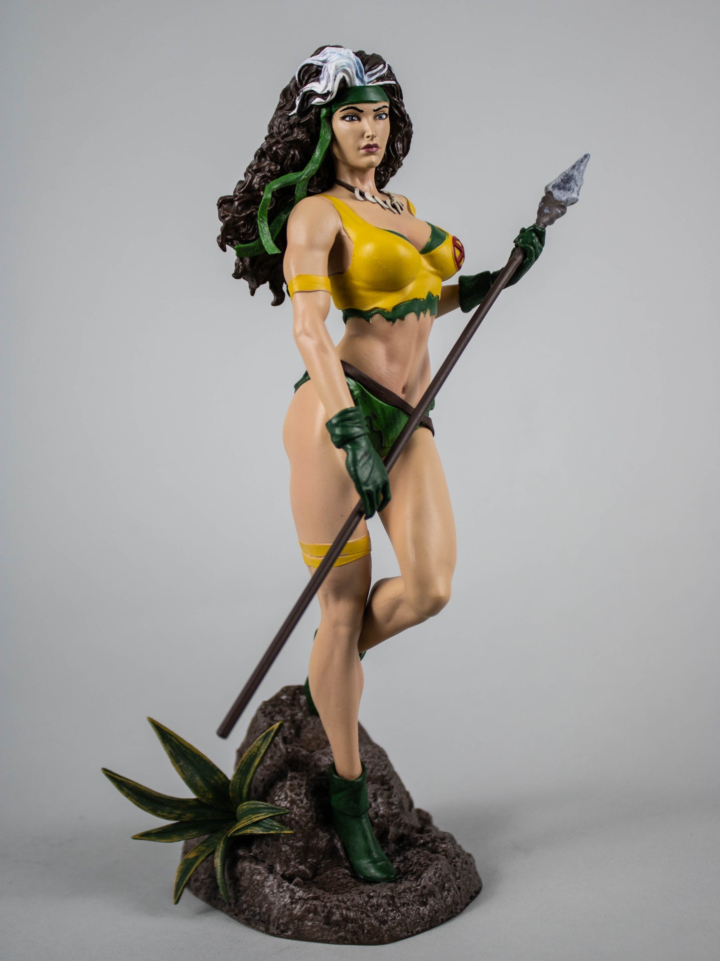Load image into Gallery viewer, Rogue X-Men Gallery Statue
