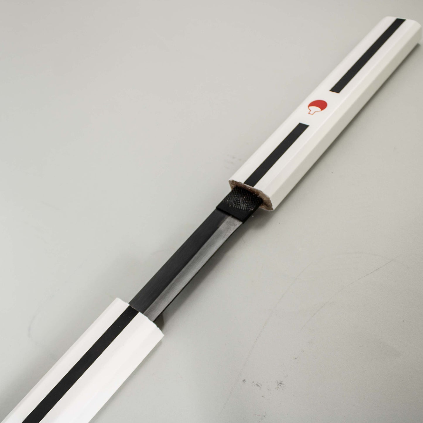Load image into Gallery viewer, Sasuke (White Hilt) Steel Sword Naruto Replica
