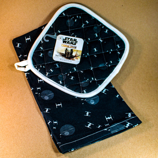 Load image into Gallery viewer, Star Wars: The Mandalorian Galactic Empire Themed 2-Piece Kitchen Textile Set
