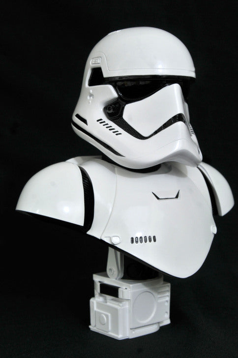 Load image into Gallery viewer, Stormtrooper (First Order) Star Wars Legends in 3D Limited Edition 1:2 Scale Resin Bust
