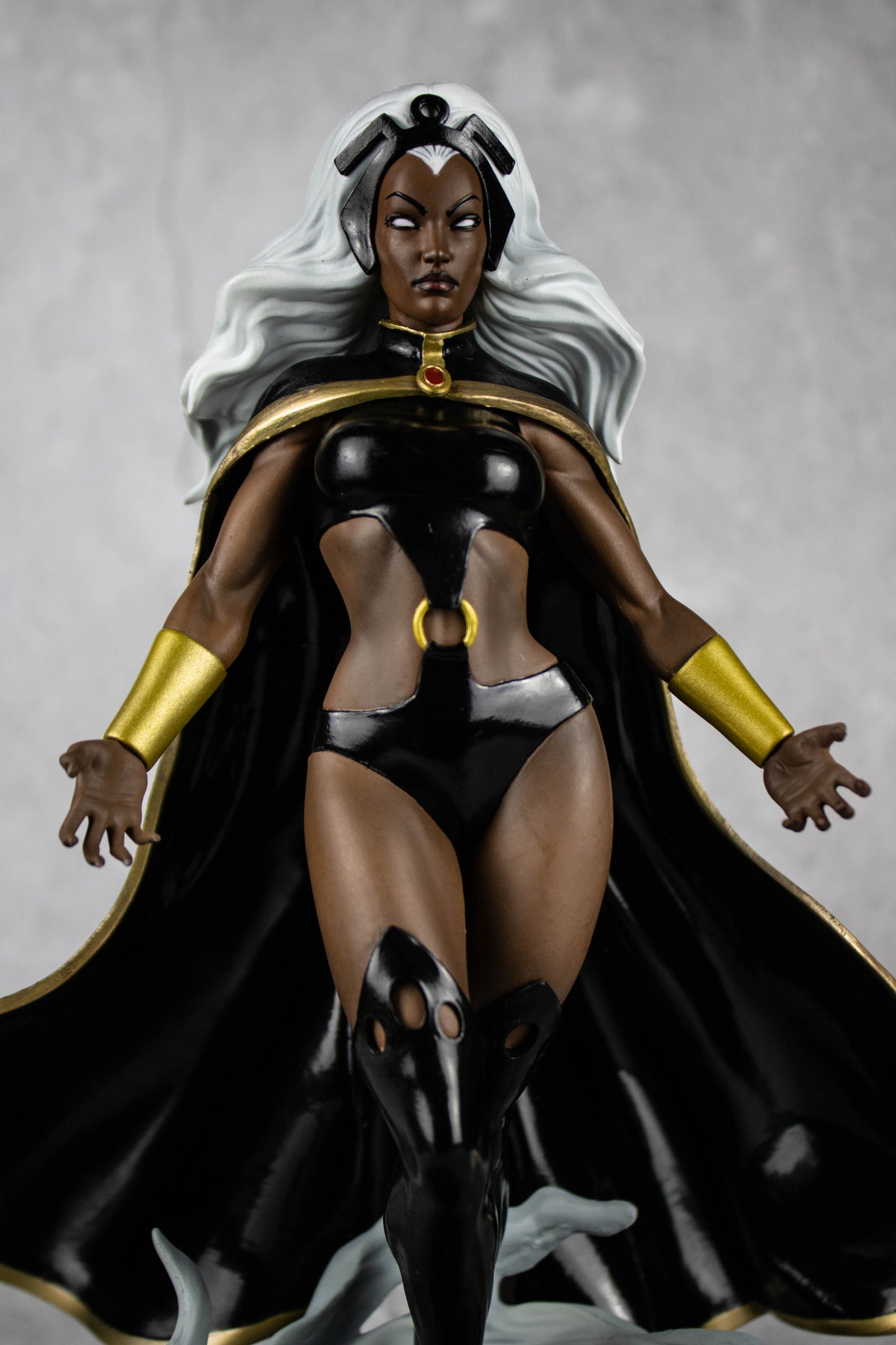 Load image into Gallery viewer, Storm (Comic Ver.) X-Men Marvel Gallery Statue
