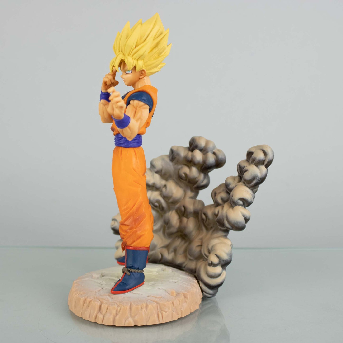 Action figure de Goku Super Saiyajin 2 - Action Figure Collection