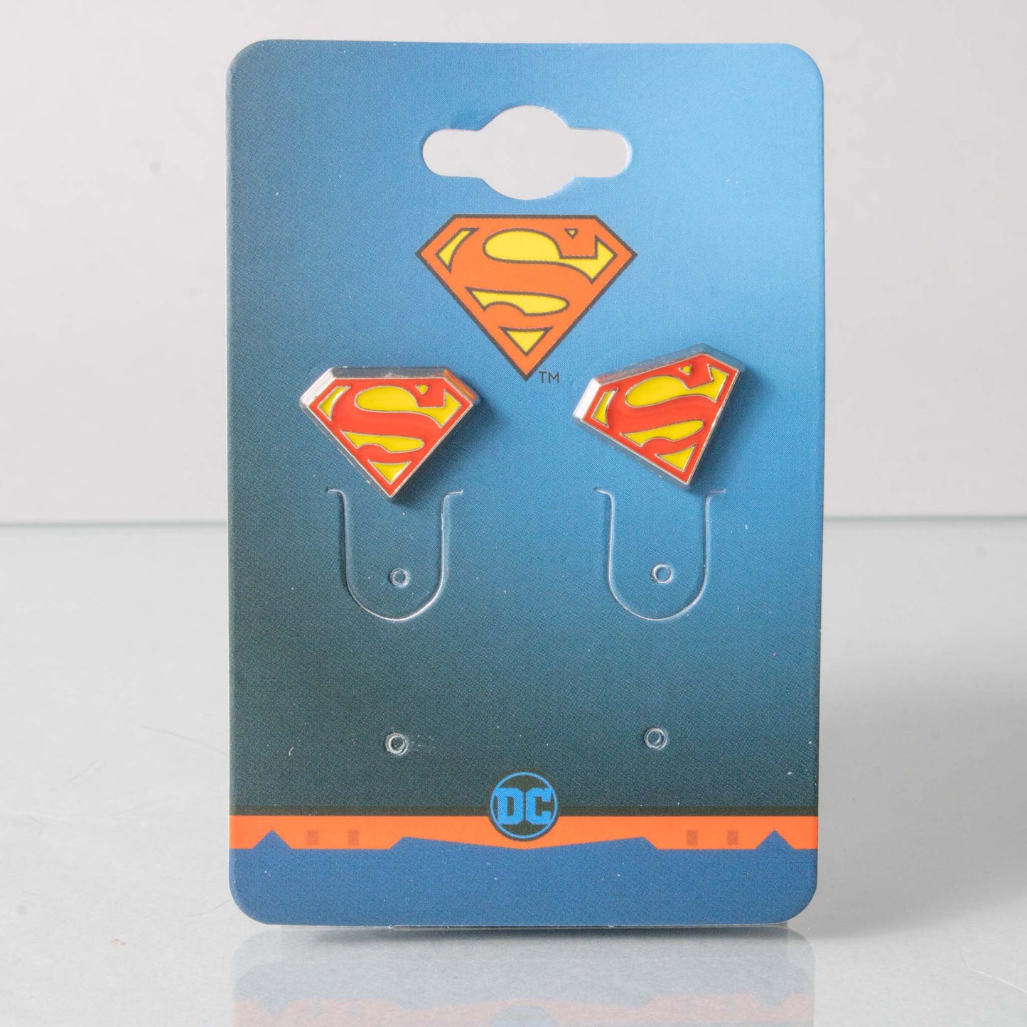Load image into Gallery viewer, Superman Comic Logo Stud Earrings
