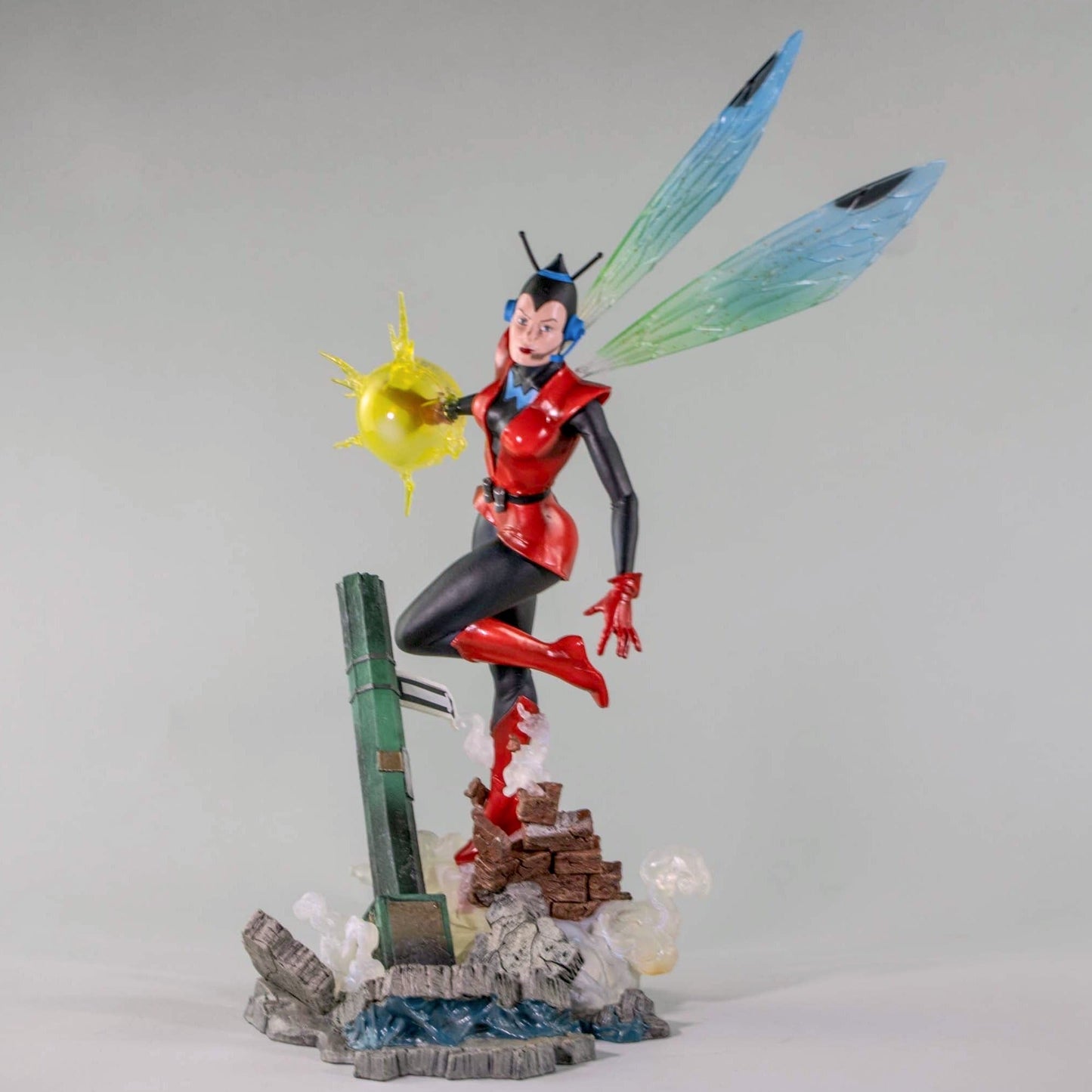 Load image into Gallery viewer, The Wasp (Classic Comic Ver.) Marvel Gallery Statue
