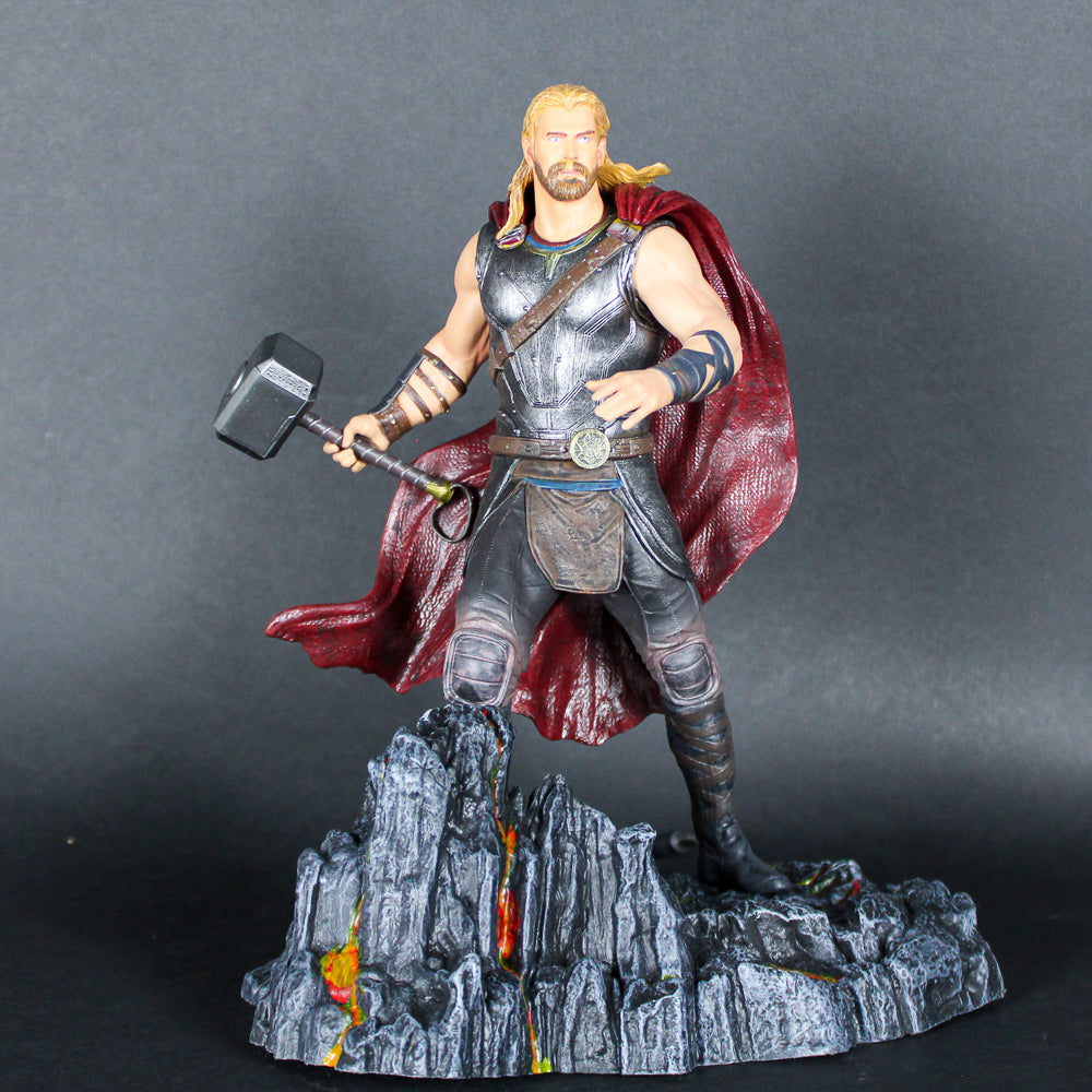 Thor Ragnorak (Marvel) Gallery Statue