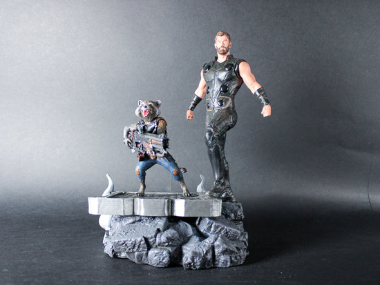 Thor and Rocket (Avengers: Infinity War) Marvel Premier Collection Resin Statue