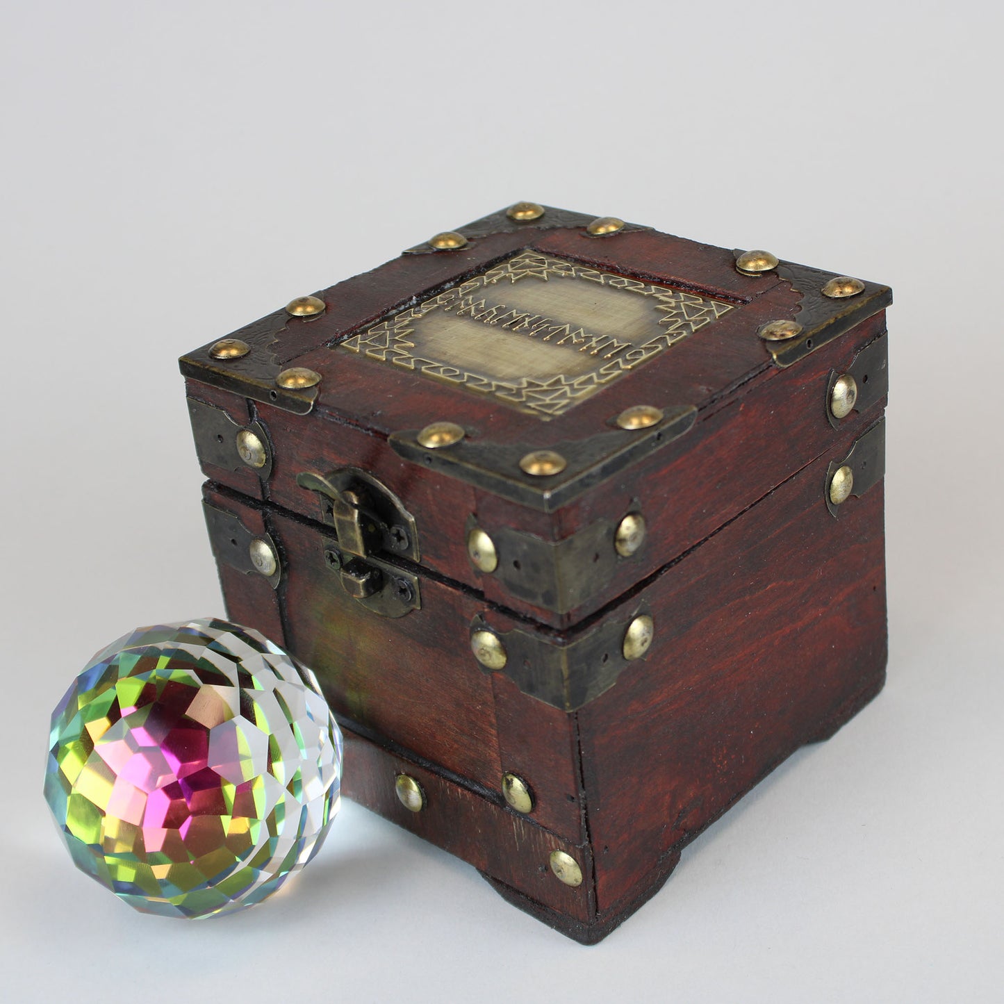 The Arkenstone™ Replica In Dwarven Treasure Box Lord of the Rings The Hobbit Thorin Oakenshield