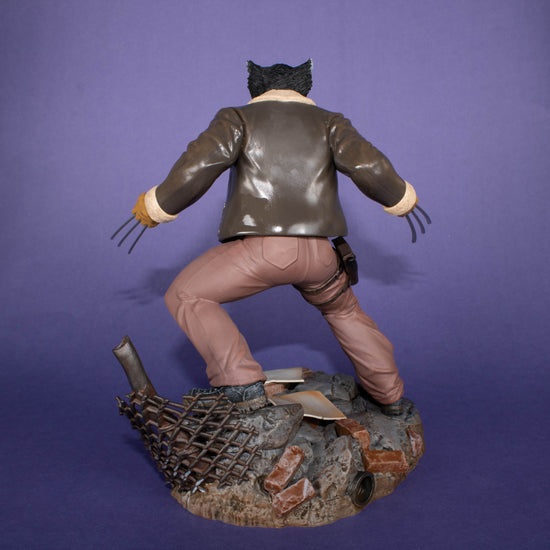 Load image into Gallery viewer, Wolverine Days of Future Past (Marvel) Gallery Statue
