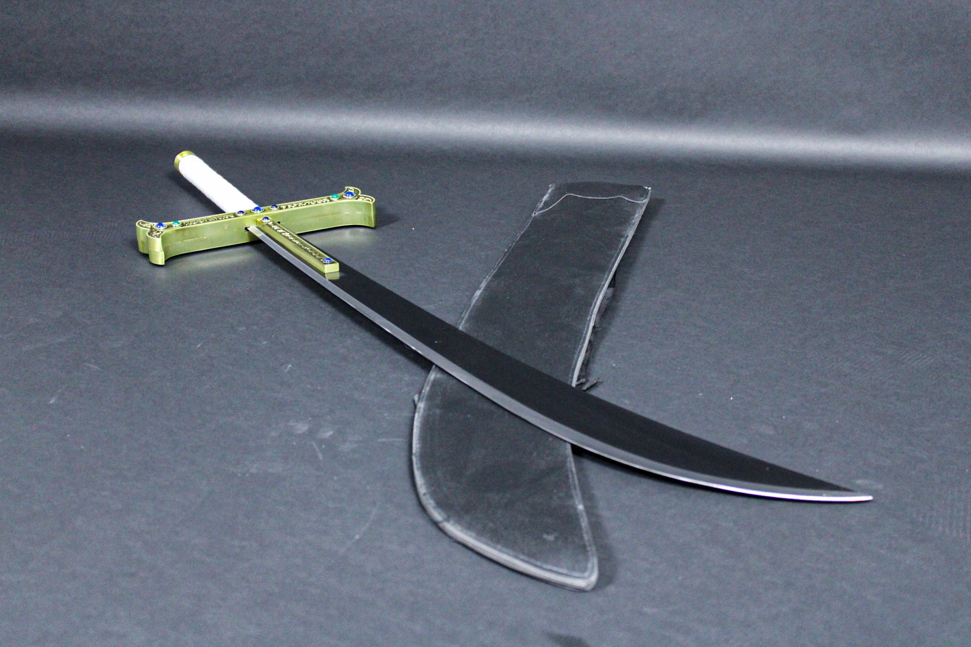 Yoru One Piece Dracule Mihawk's Sword Steel Prop Replica – Collector's ...