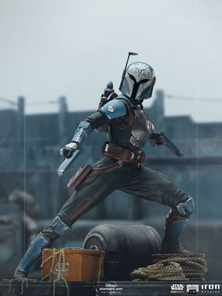 Load image into Gallery viewer, Bo-Katan (Star Wars: The Mandalorian) 1:10 Scale Statue by Iron Studios

