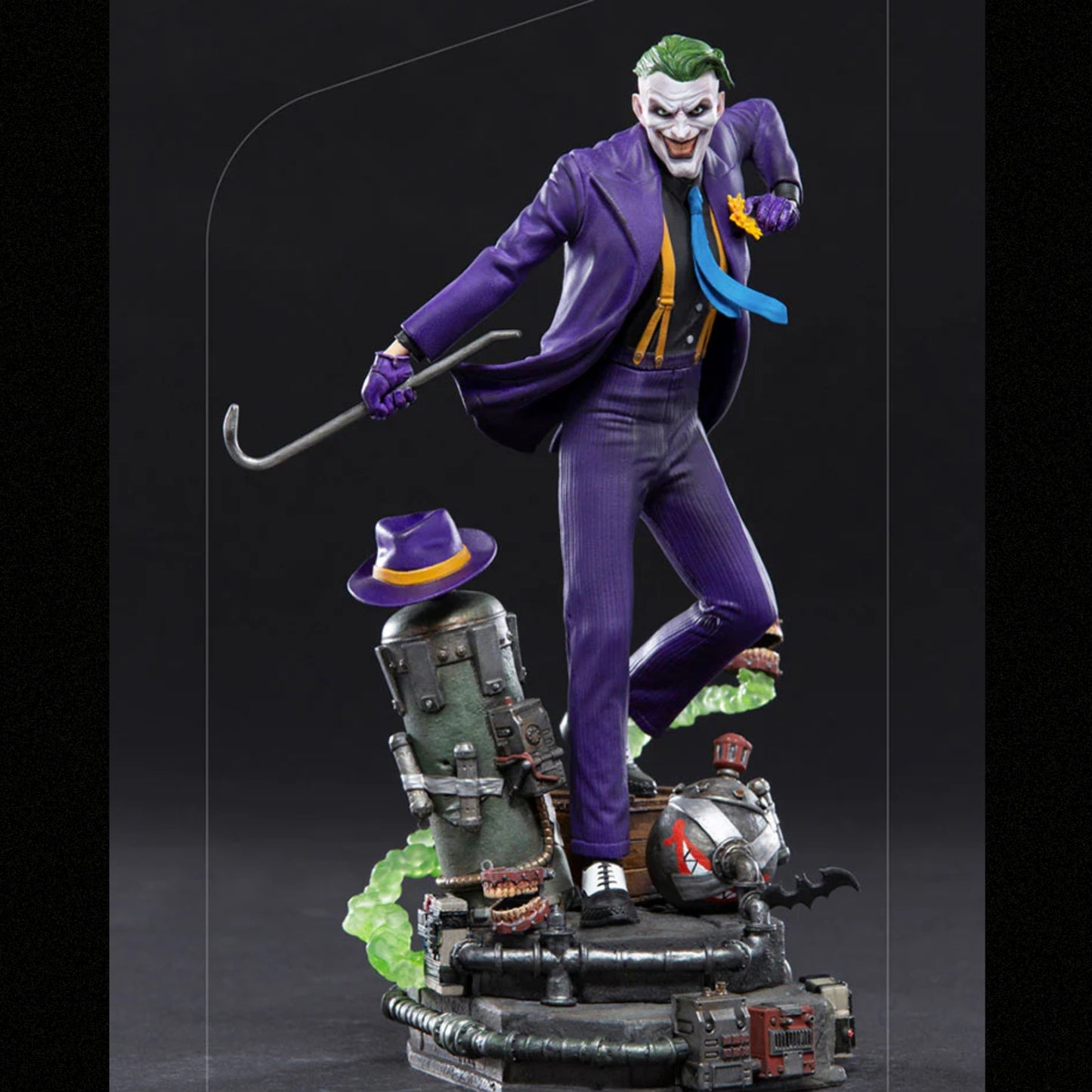 The Joker (DC Comics) 1:10 Deluxe Art Scale Statue by Iron Studios