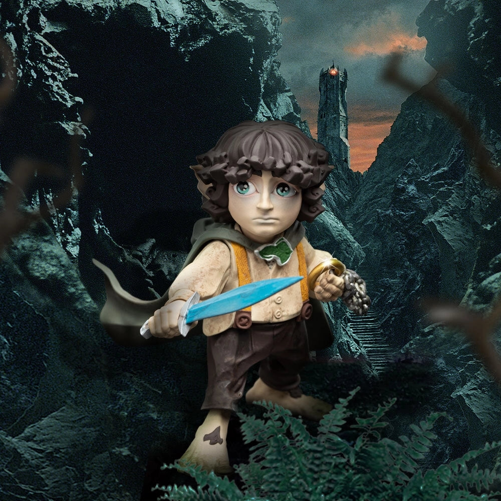 Load image into Gallery viewer, Frodo Baggins (Lord of the Rings) Ver. 2 Mini Epics Statue by Weta Workshop
