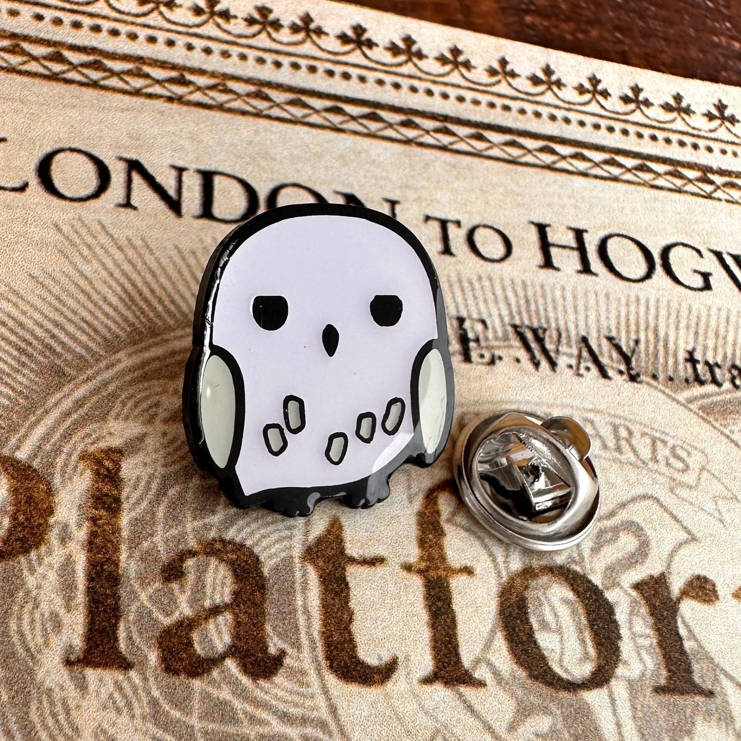 Harry potter - hedwige - pin's en émail