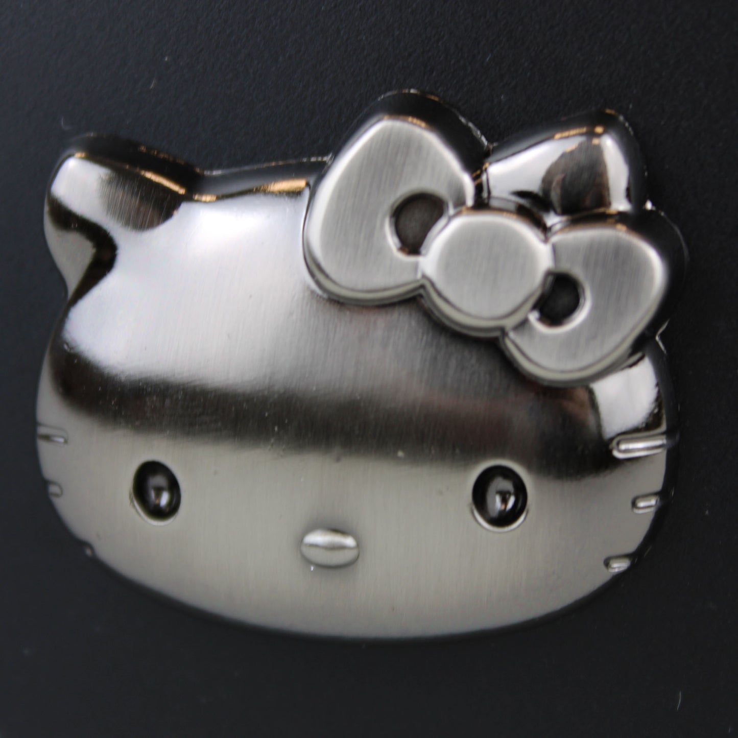 Load image into Gallery viewer, Hello Kitty Head (Hello Kitty &amp;amp; Friends) Sanrio Deluxe Pewter Pin
