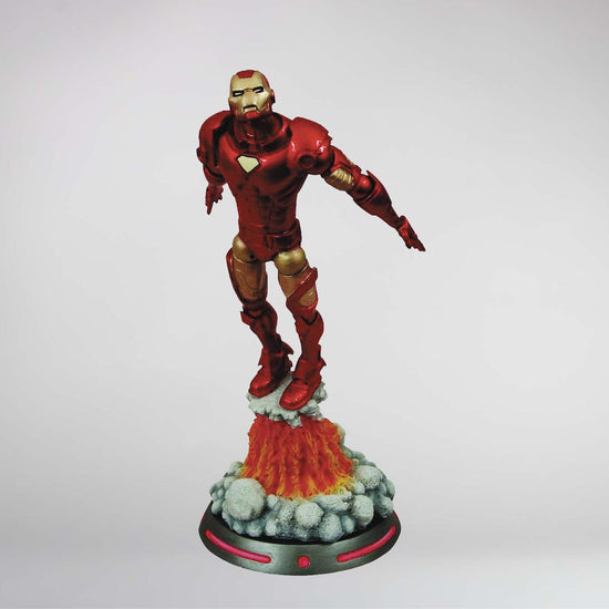 Iron Man (The Invincible  Iron Man) Marvel Select 7" Scale Action Figure