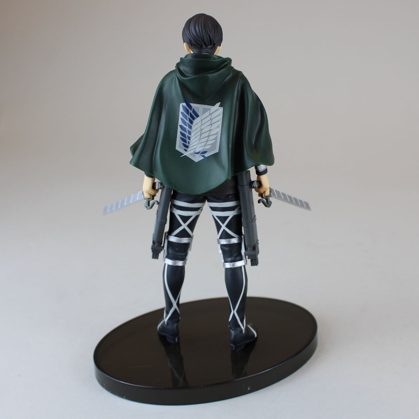 Load image into Gallery viewer, Levi Ackerman &amp;quot;The Final Season&amp;quot; (Attack on Titan) Special Ver. Prize Statue
