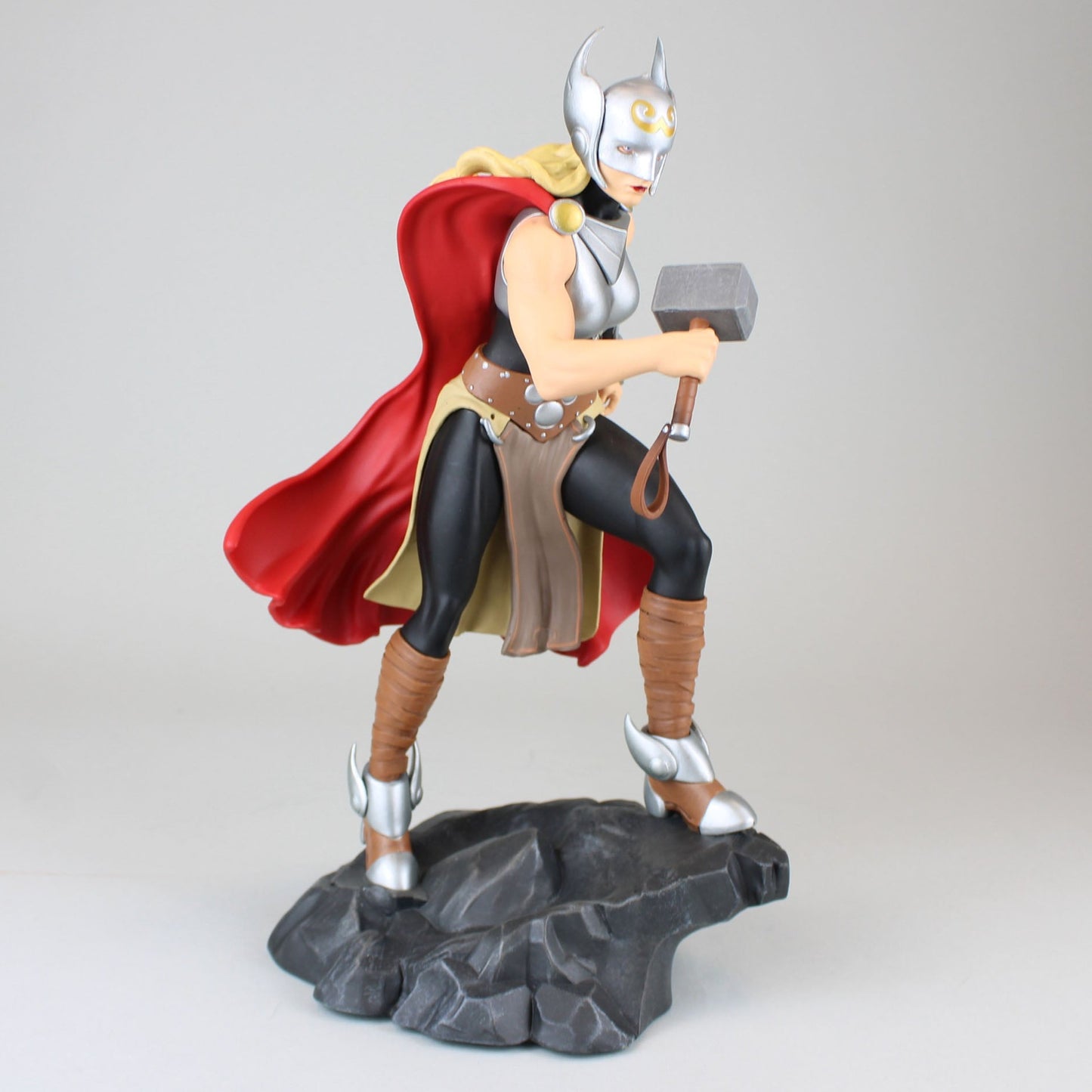  Diamond Select Toys Dungeons & Dragons Animated Gallery: Venger  PVC Statue : Toys & Games