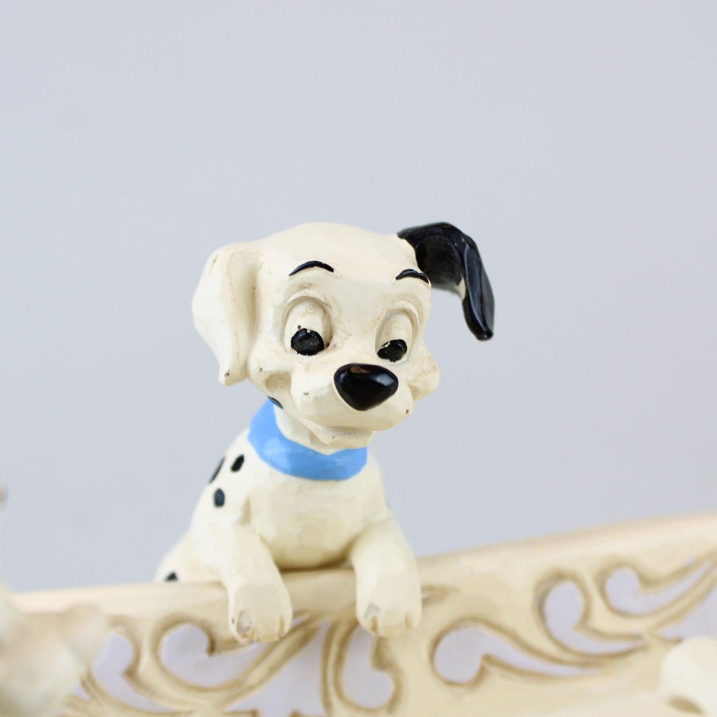 Load image into Gallery viewer, 101 Dalmations &amp;quot;Puppy Bowl&amp;quot; Jim Shore Disney Traditions Statue
