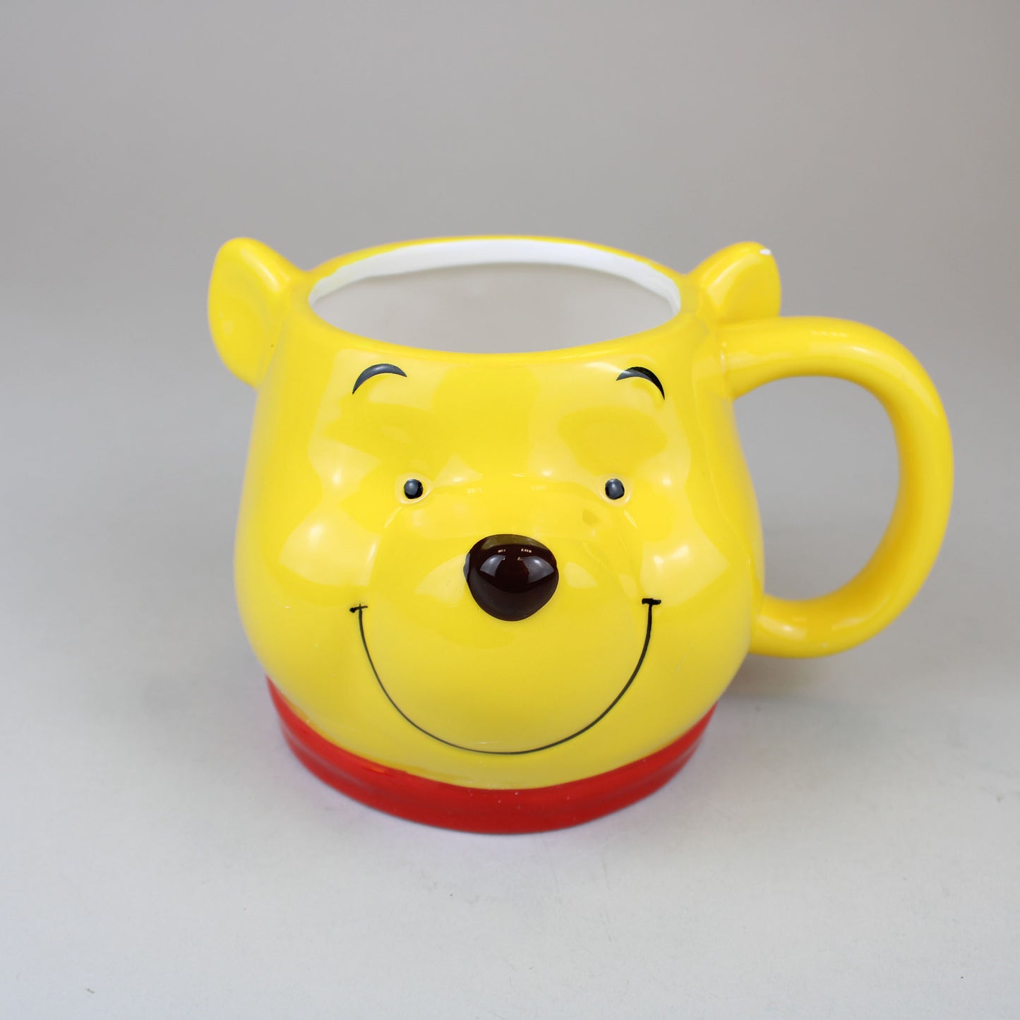 Pooh (Winnie the Pooh) Disney 20 oz. Sculpted Ceramic Mug
